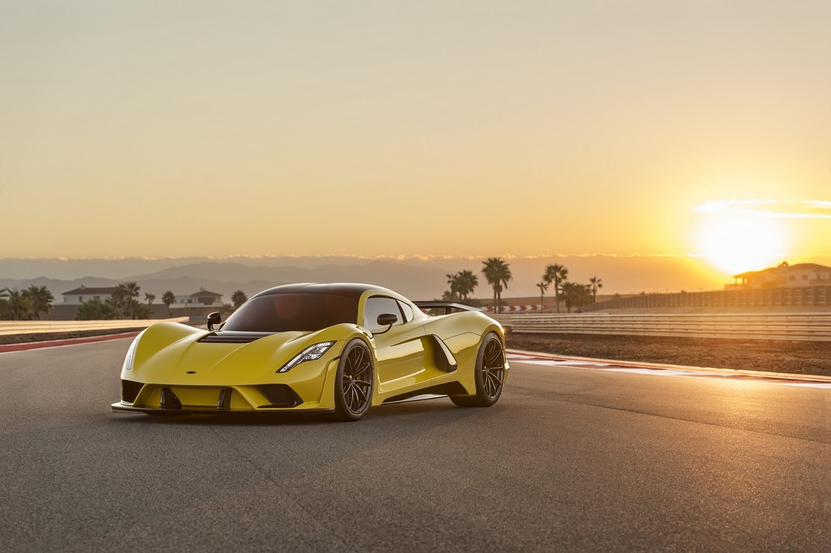 Hennessey Venom F5 san sang cho Bugatti Chiron &quot;hit khoi&quot;-Hinh-2